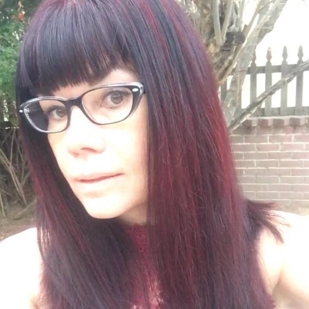 Meet your Posher, Bobbi